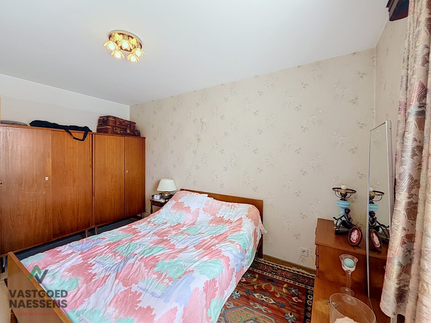 APPARTEMENT À RÉNOVER DE 3 CHAMBRES - TERRASSE ENSOLEILLÉE - QUARTIER RÉSIDENTIEL CALME 