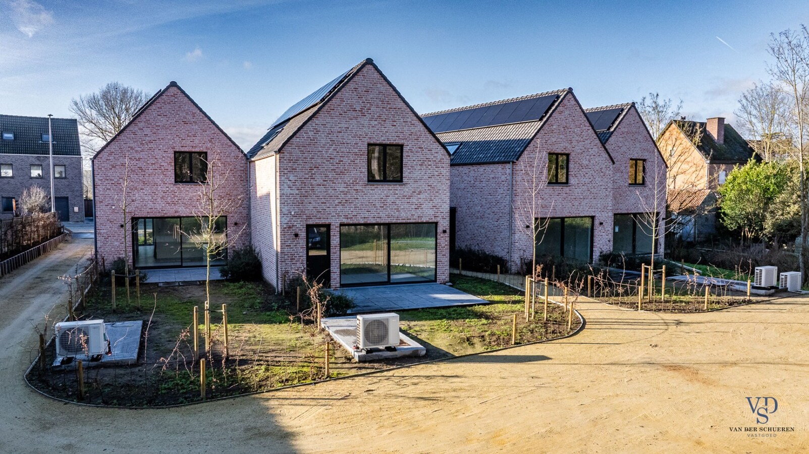 Landelijke nieuwbouwwoning in hartje Dikkelvenne 