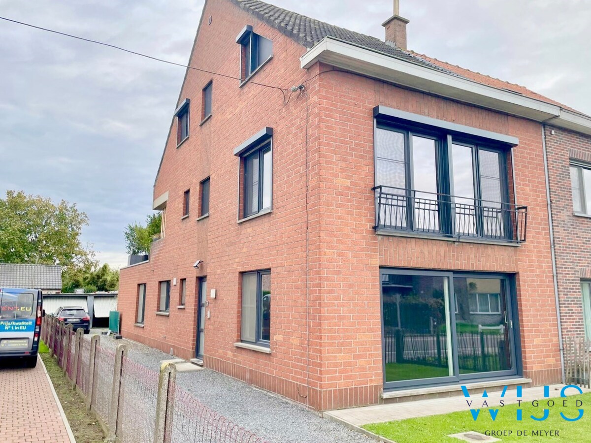 Prachtig instapklaar gelijkvloers appartement te Lievegem ! 