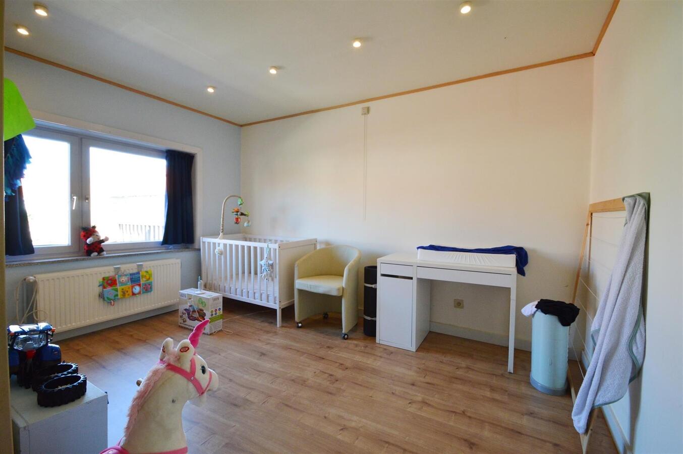 Leuke gezinswoning met aangelegd terras - Heist 