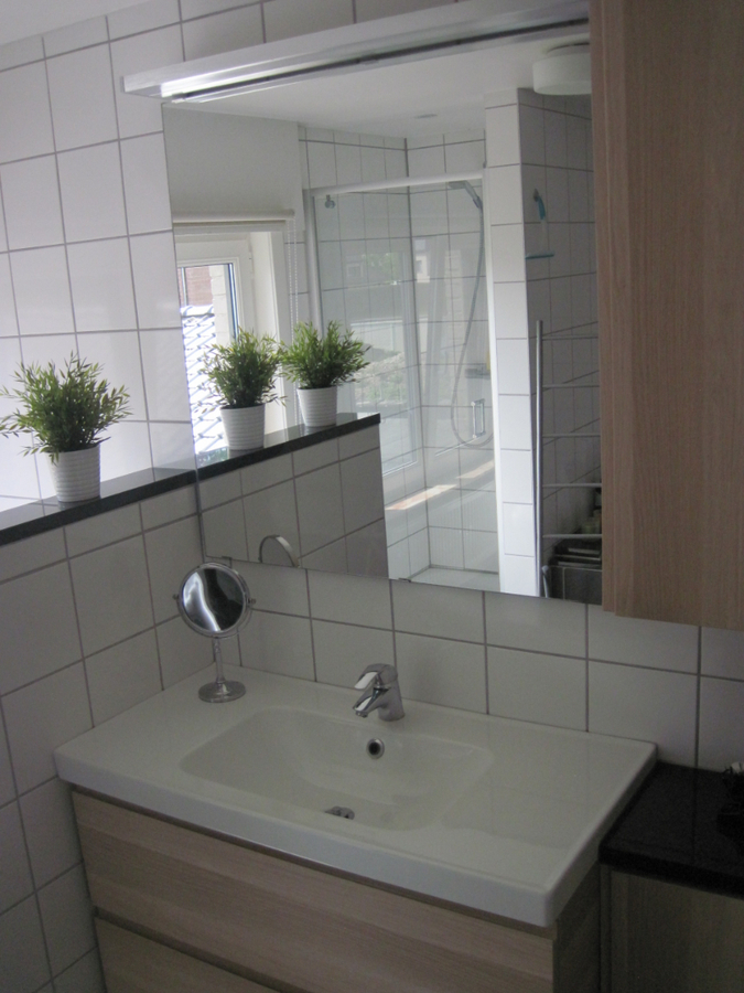 Prachtige en praktische woning (volledig vernieuwd anno 2012) ! 