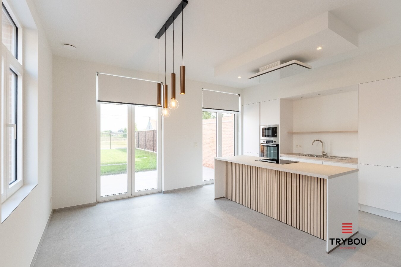 2 hoogwaardig afgewerkte nieuwbouwwoningen met garage 