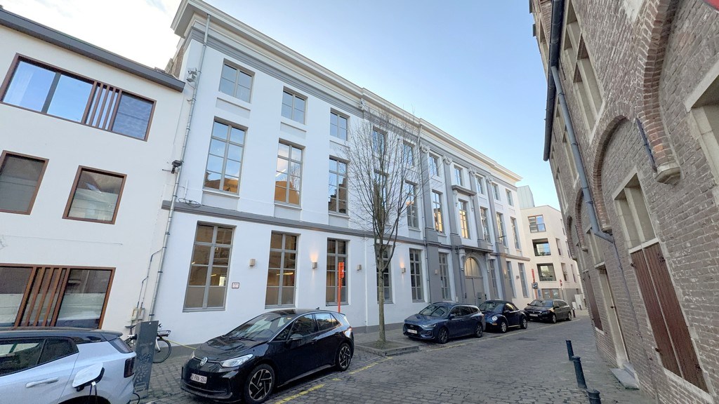 Charmante kantoren te huur in het Gildepand te Gent-centrum