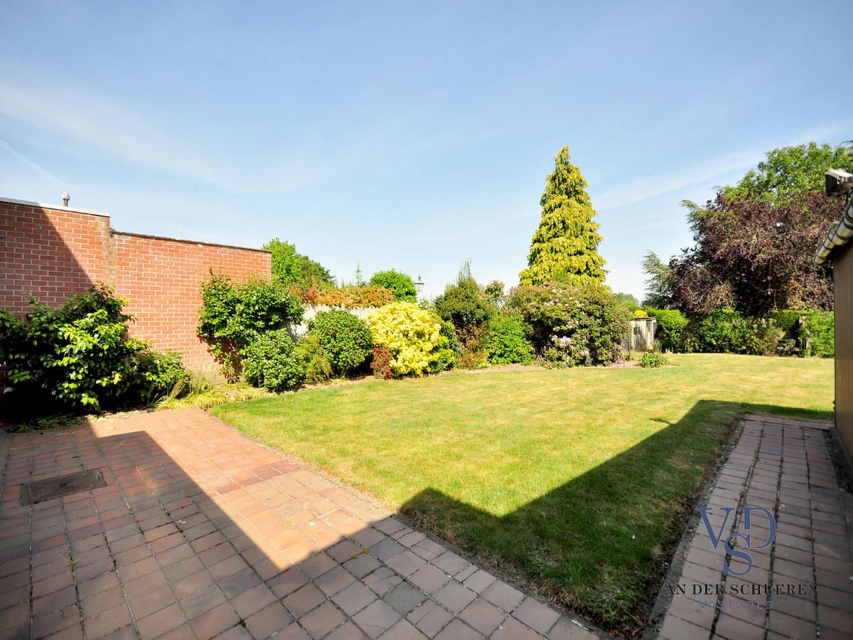 Zeer ruime herenwoning in centrum Gavere ! 