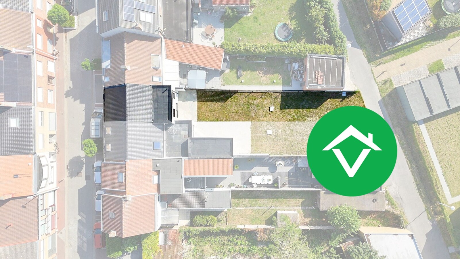 Volledig gerenoveerde gezinswoning met karakter in hartje Bredene-Dorp 