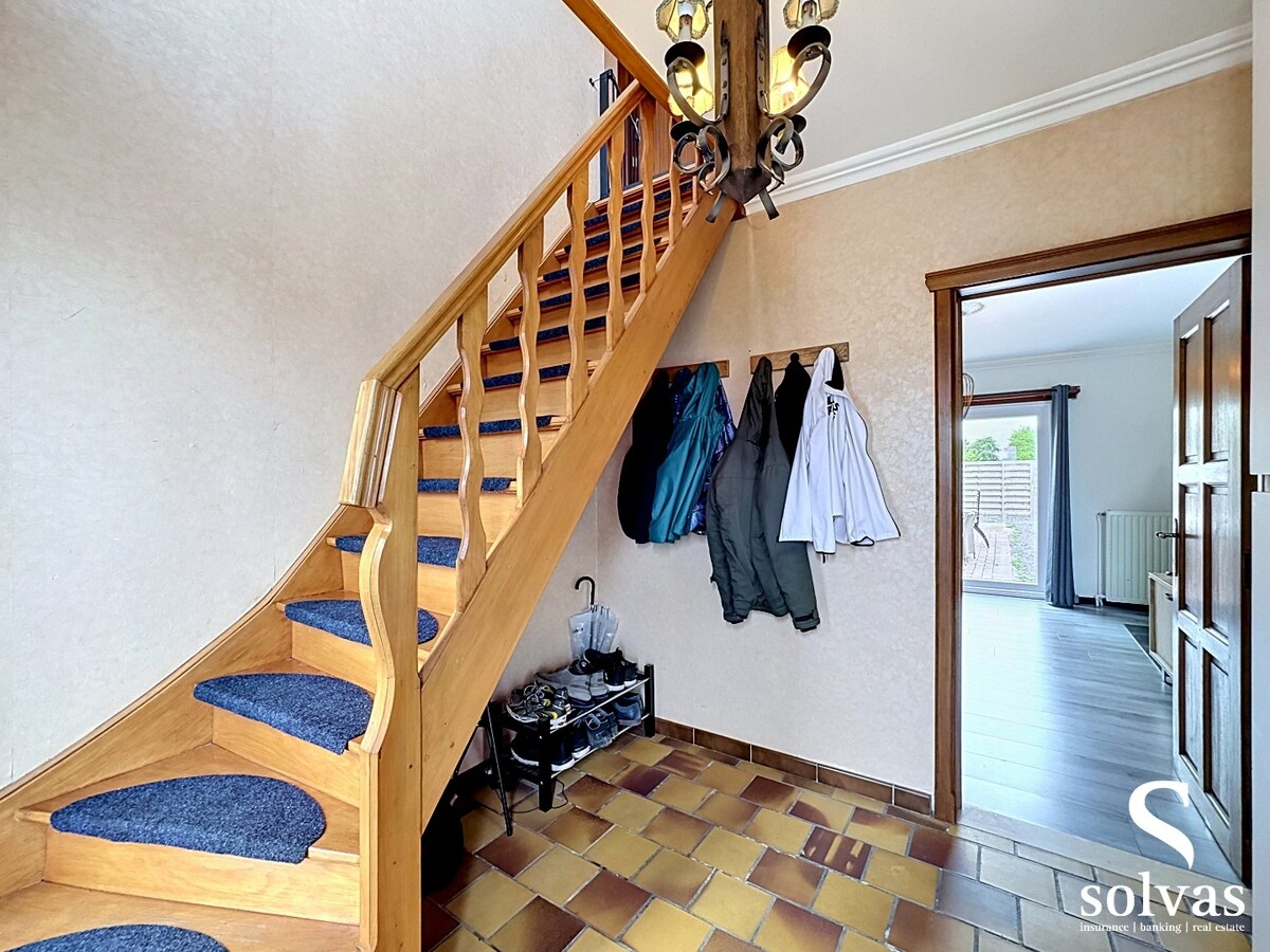 Halfopen woning gelegen te Eeklo 