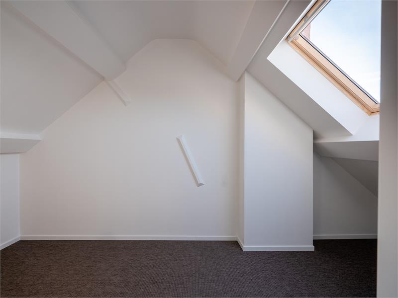 Knappe totaalrenovatie met tuin 