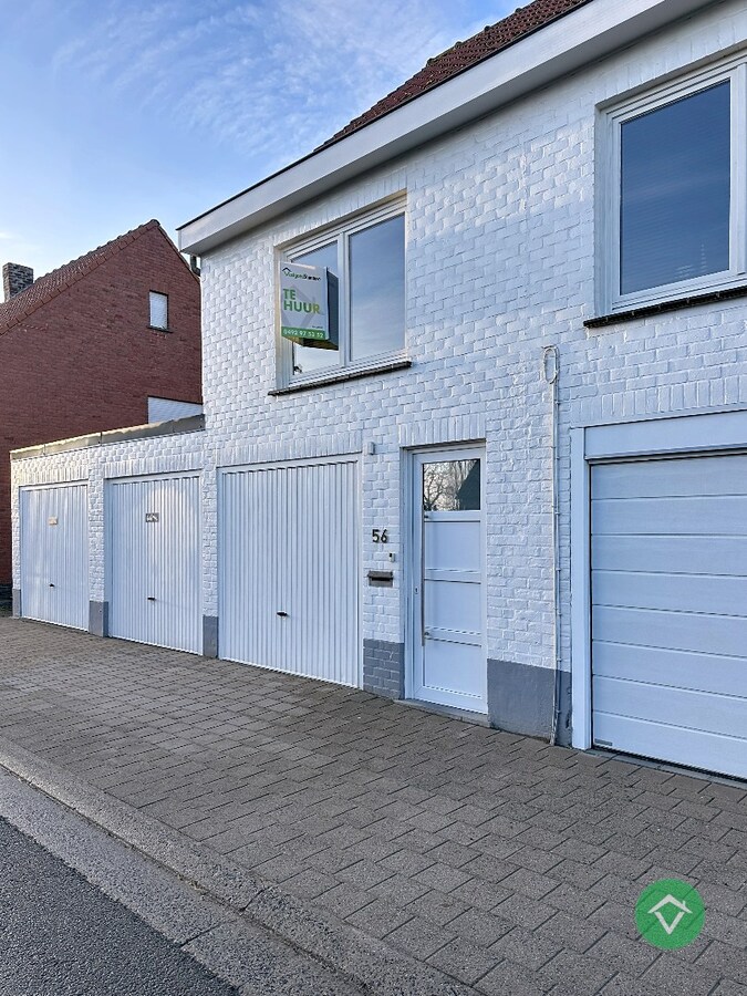 Woning met 2 slaapkamers en garage te Koekelare 