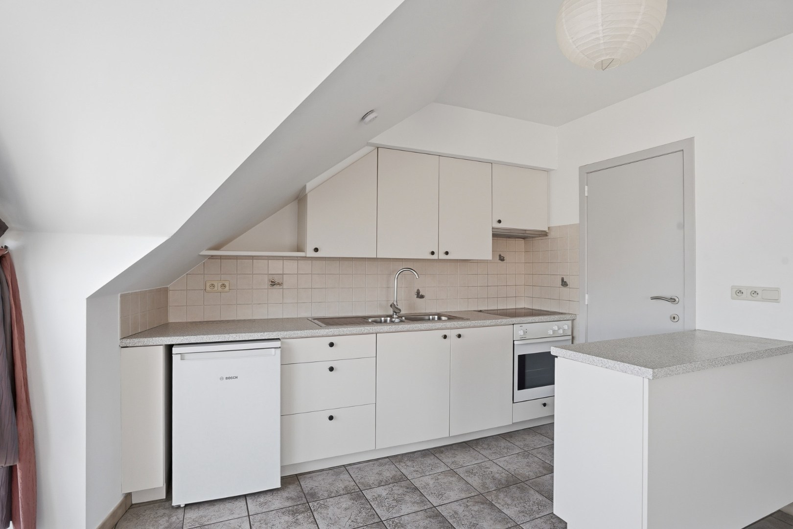 Instapklaar appartement met 2 slaapkamers te Eernegem 