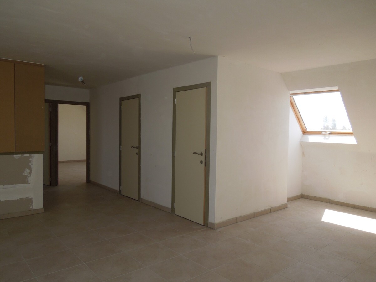 Uniek duplexapp. van +/- 240m² 