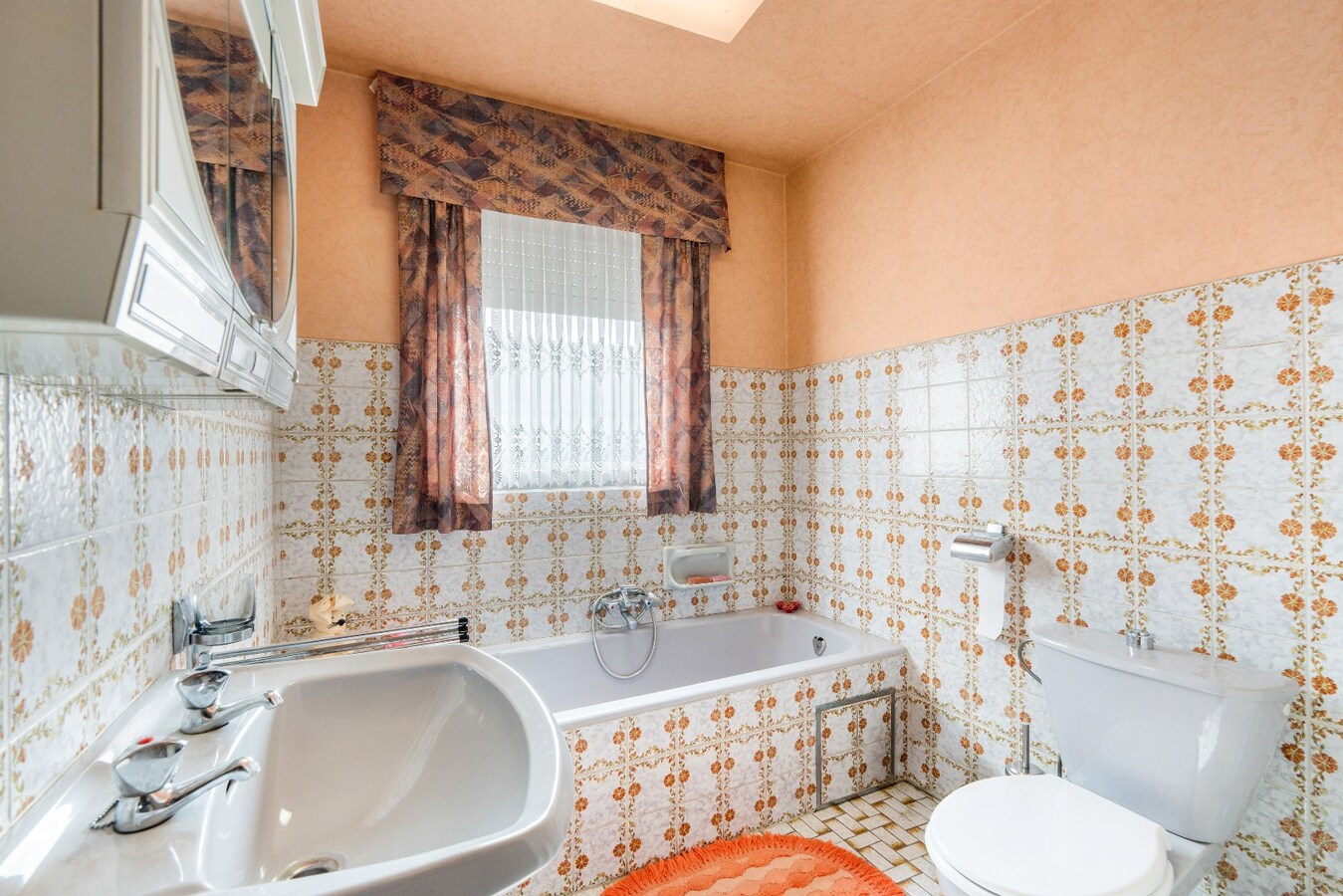 Statige woning in een rustige straat te Aalter! 