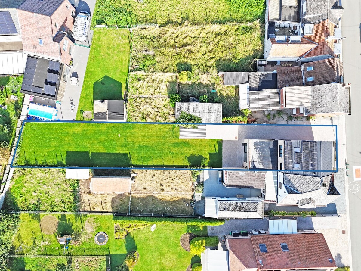 Knappe renovatie met ZW-tuin op gunstige locatie te Zottegem 
