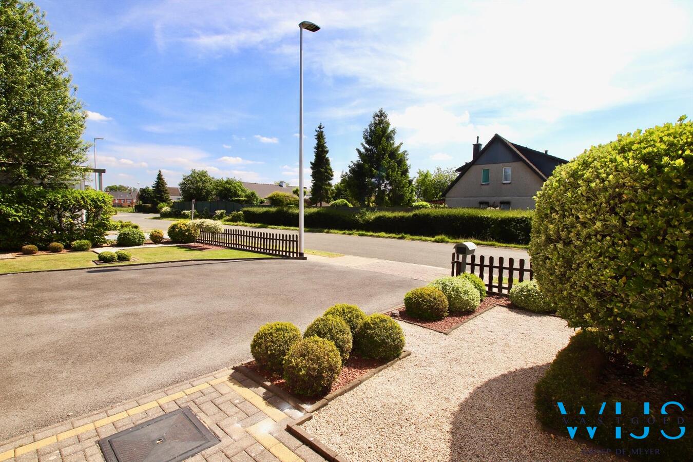 Super gezellig en ruim woonhuis met prachtige zonnige tuin ! 