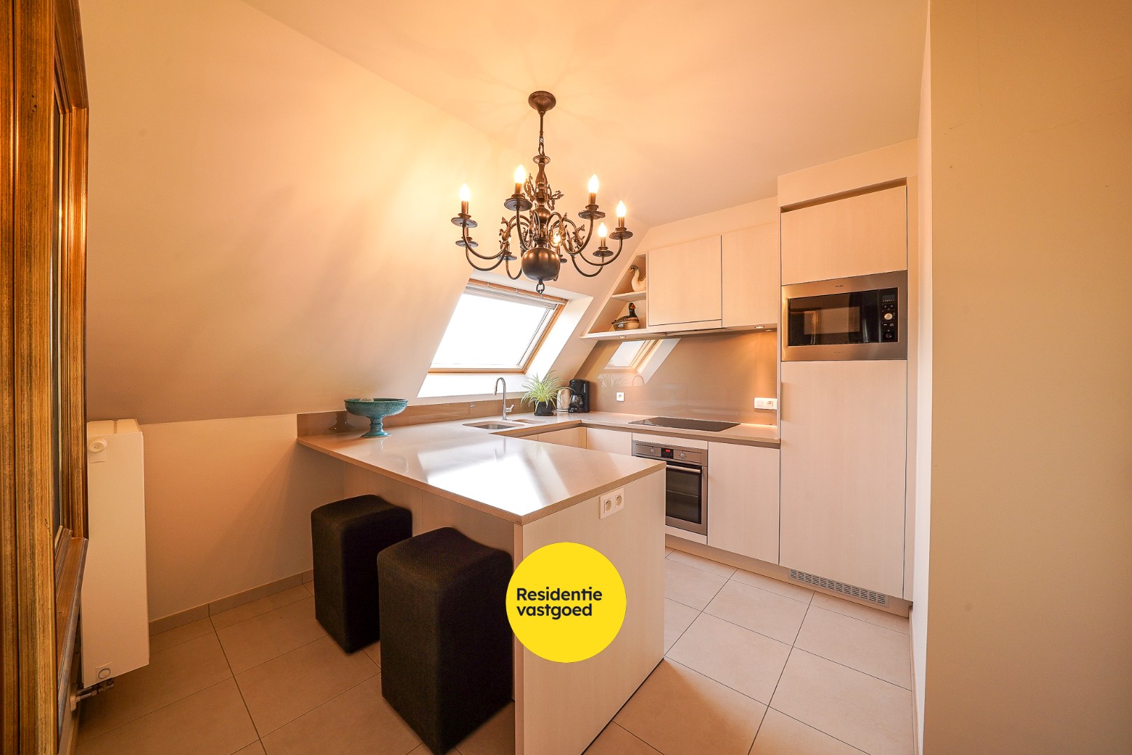 Recent duplex-appartement met open zicht op de vaart in Oudenburg 