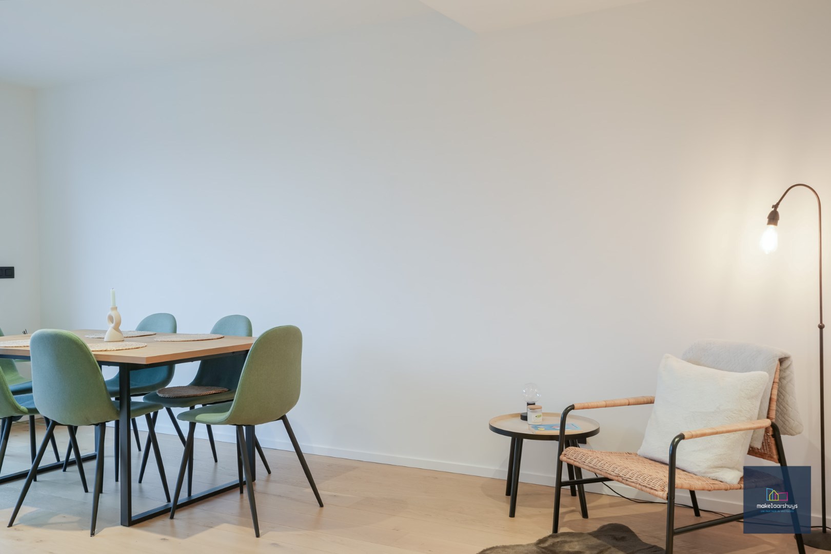 Instapklaar 2 slp. appartement met terras en grote gemeenschappelijke tuin. 