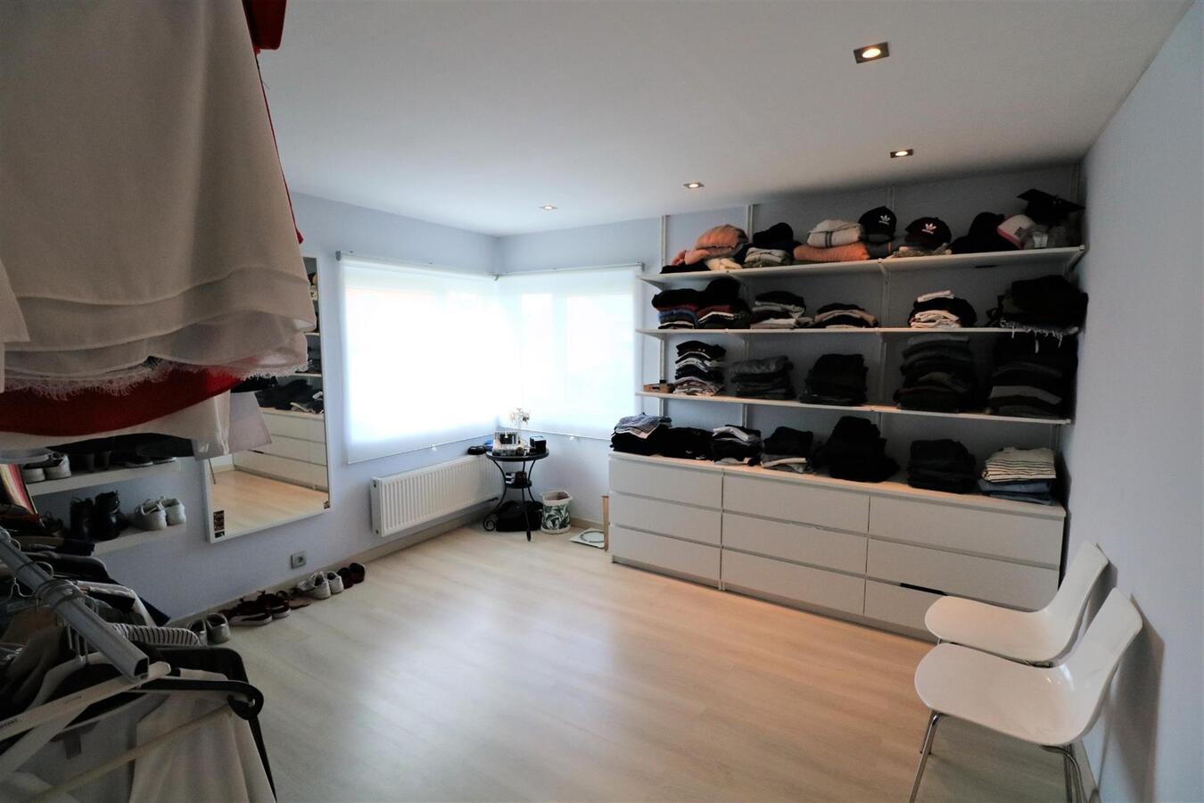 Recente gezinswoning op rustige locatie in de Mokker 