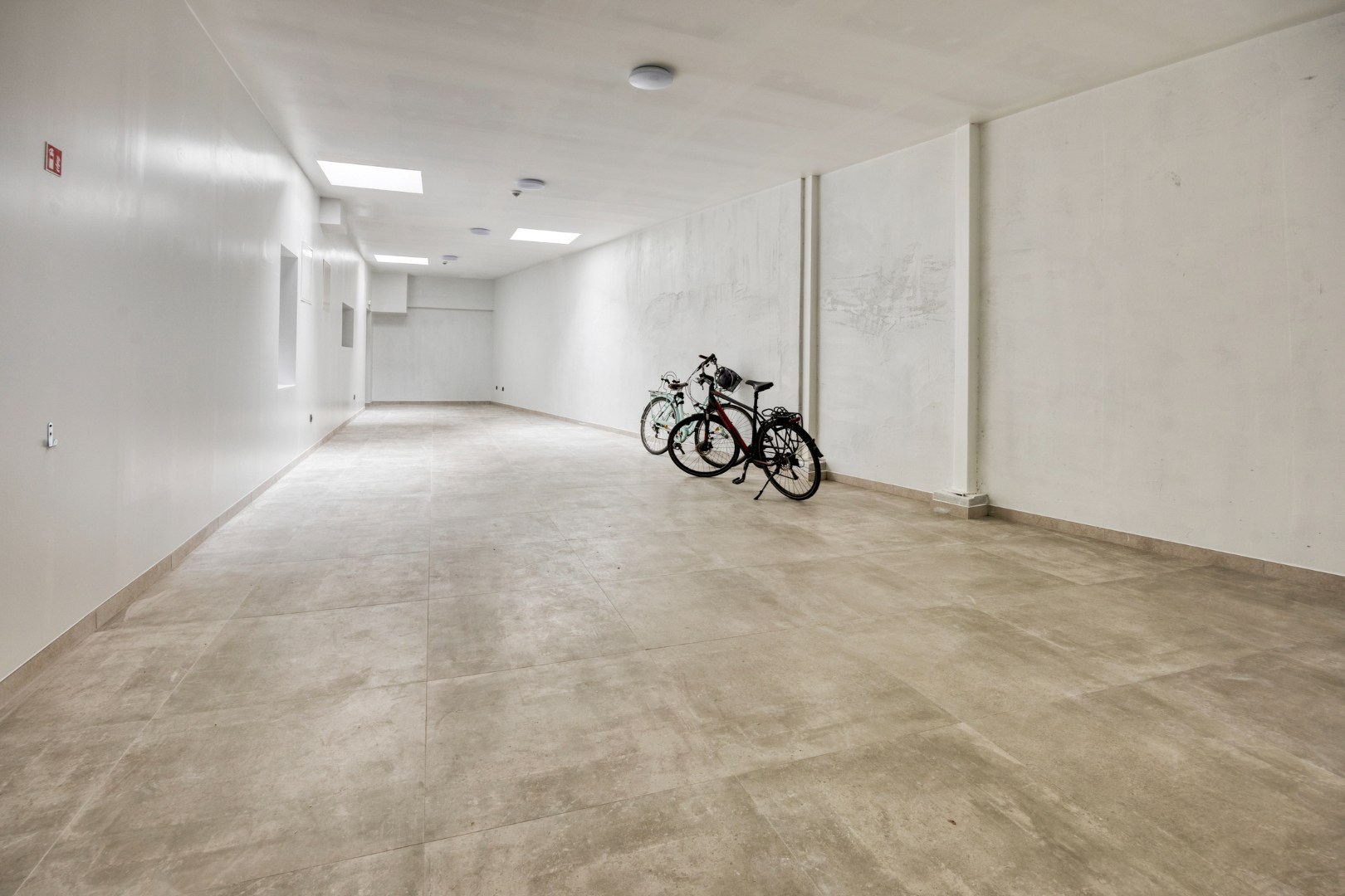 Volledig gerenoveerde en gemeubelde studentenkamers met privé-sanitair. 