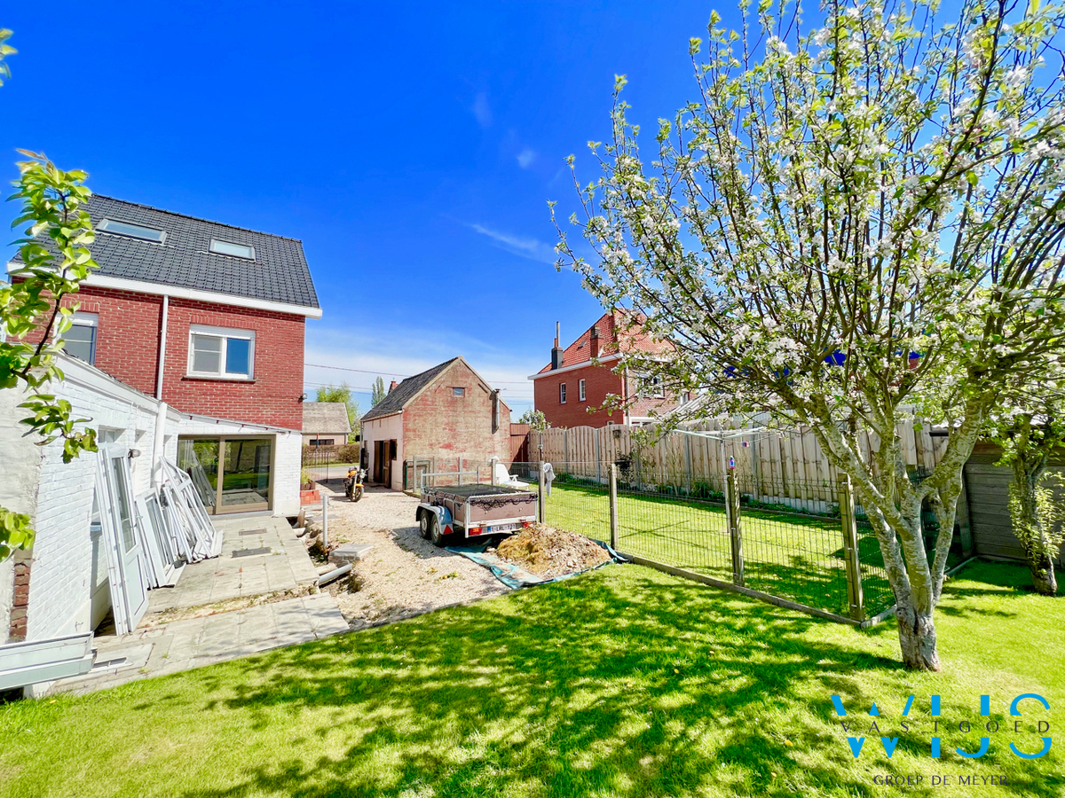 Tof woonhuis op een leuk perceel te MERELBEKE ! 