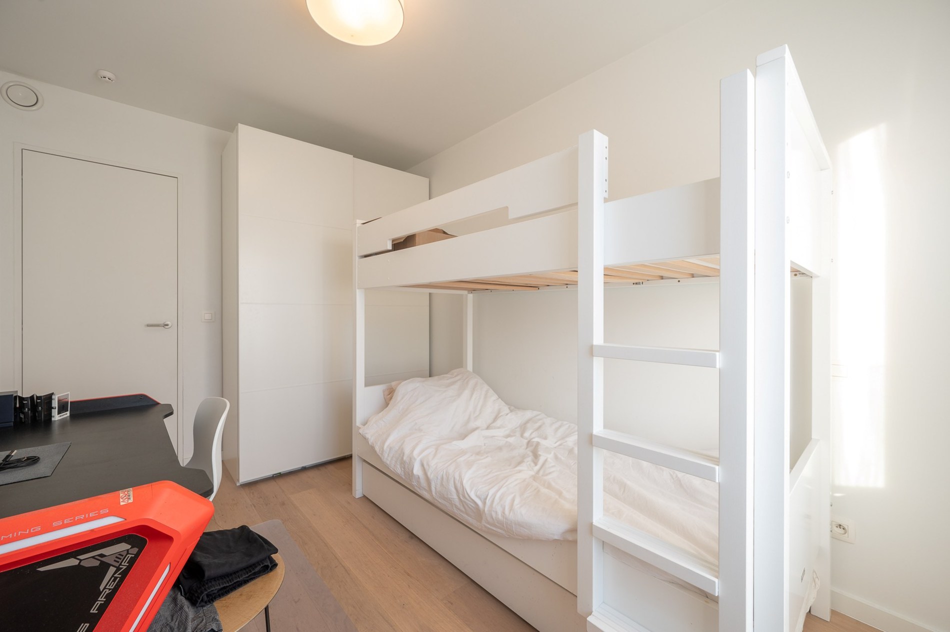 Ruim en zonnig appartement te Duinenwater 