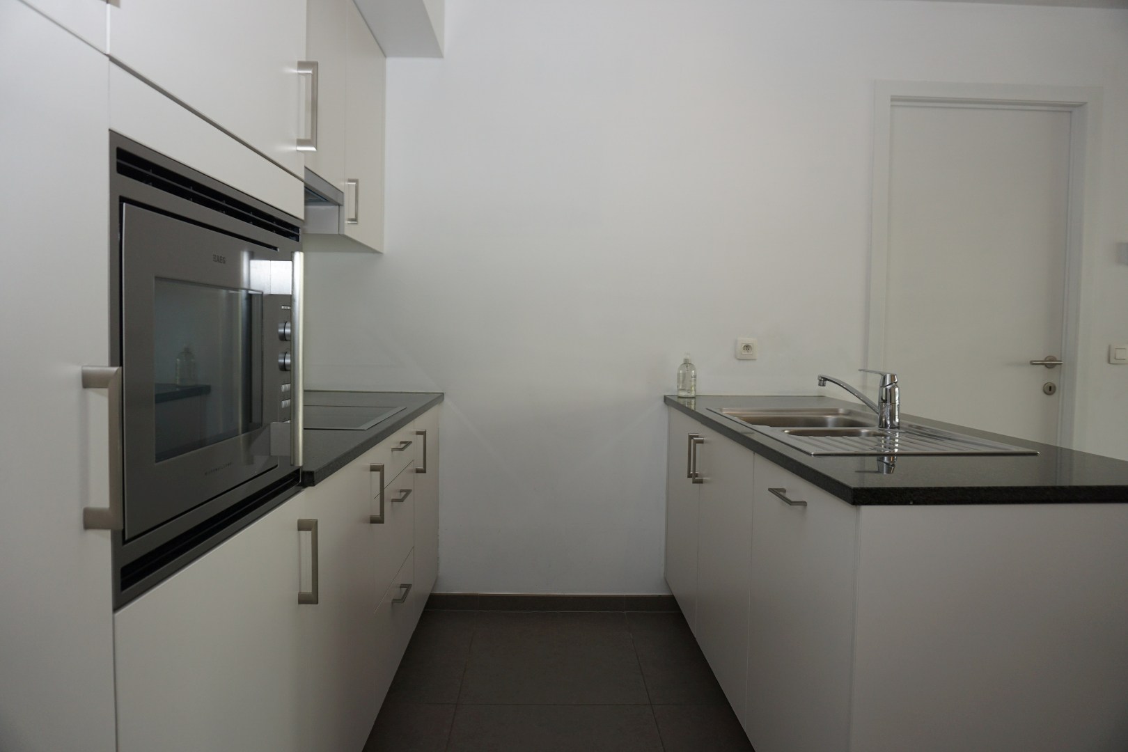 Appartement récent avec grande terrasse dans le centre d'Ostende 