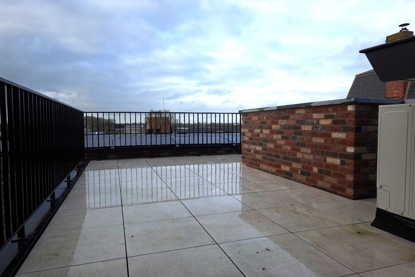 Prachtig 3-slaapkamerappartement met staanplaats in het voormalige gemeentehuis van Vleteren 