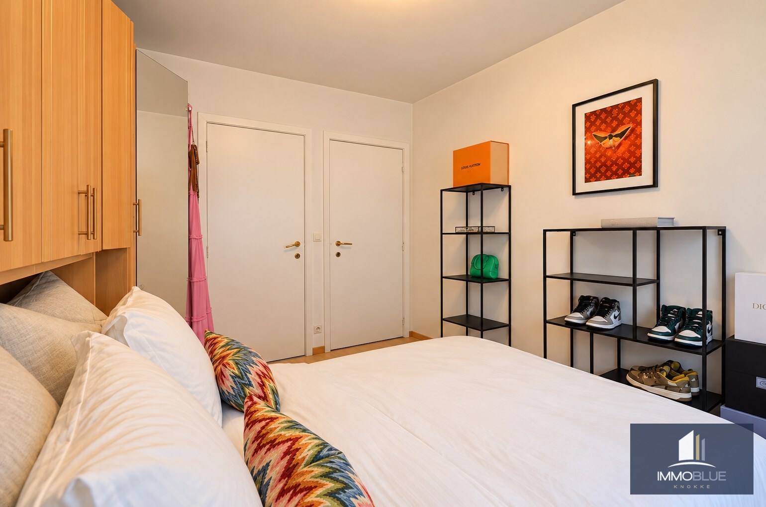 Zeer lichtrijk en instapklaar zuidgericht appartement met open zicht. 