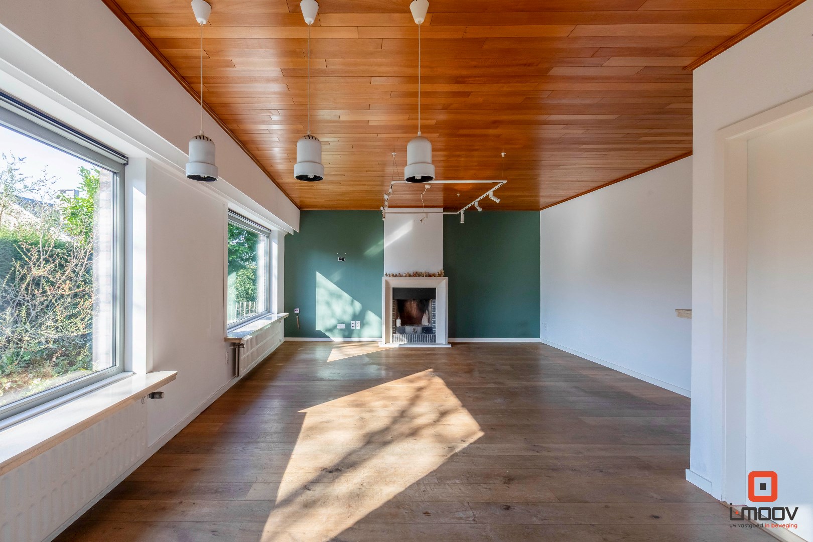 Open bebouwing met 3 slaapkamers en grote tuin in residentiële, groene woonwijk 