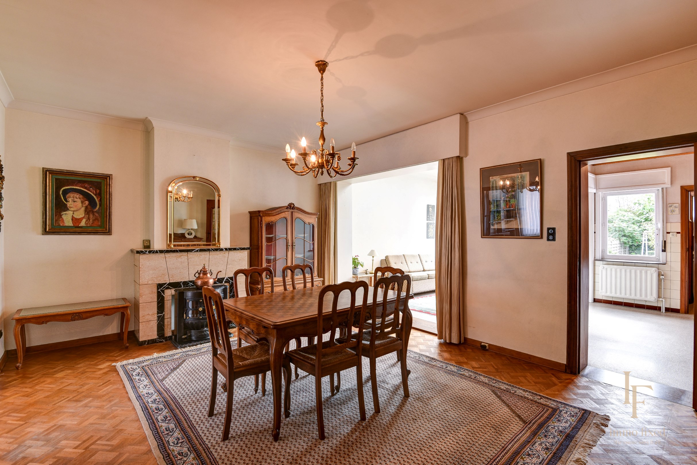 Te renoveren woning met tuin en garage in Wilrijk! 