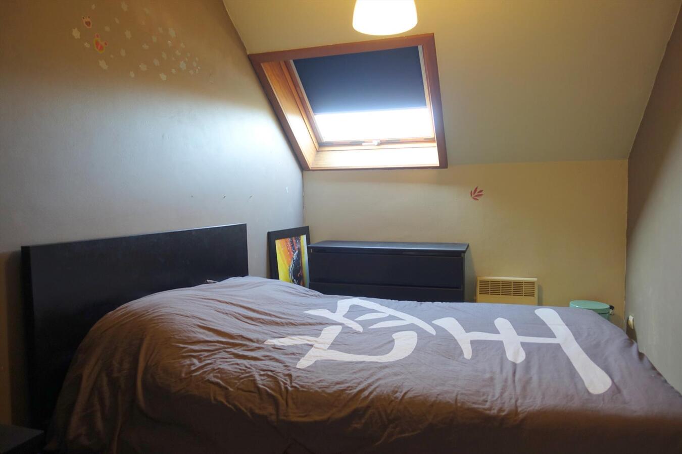 Gezellige rijwoning met tuin en een dubbele garage 