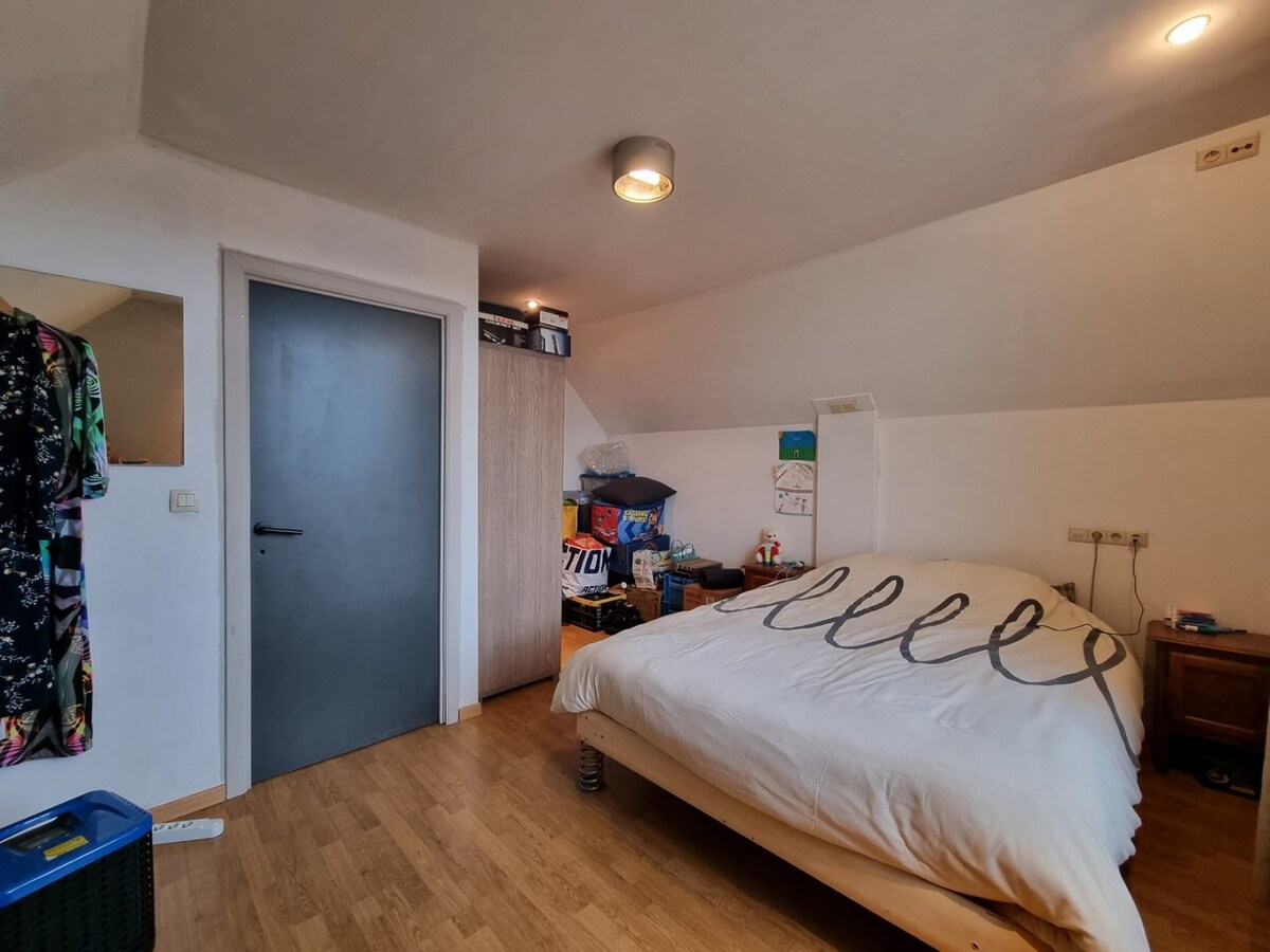 Halfopen woning op mooi perceel te Meetkerke 