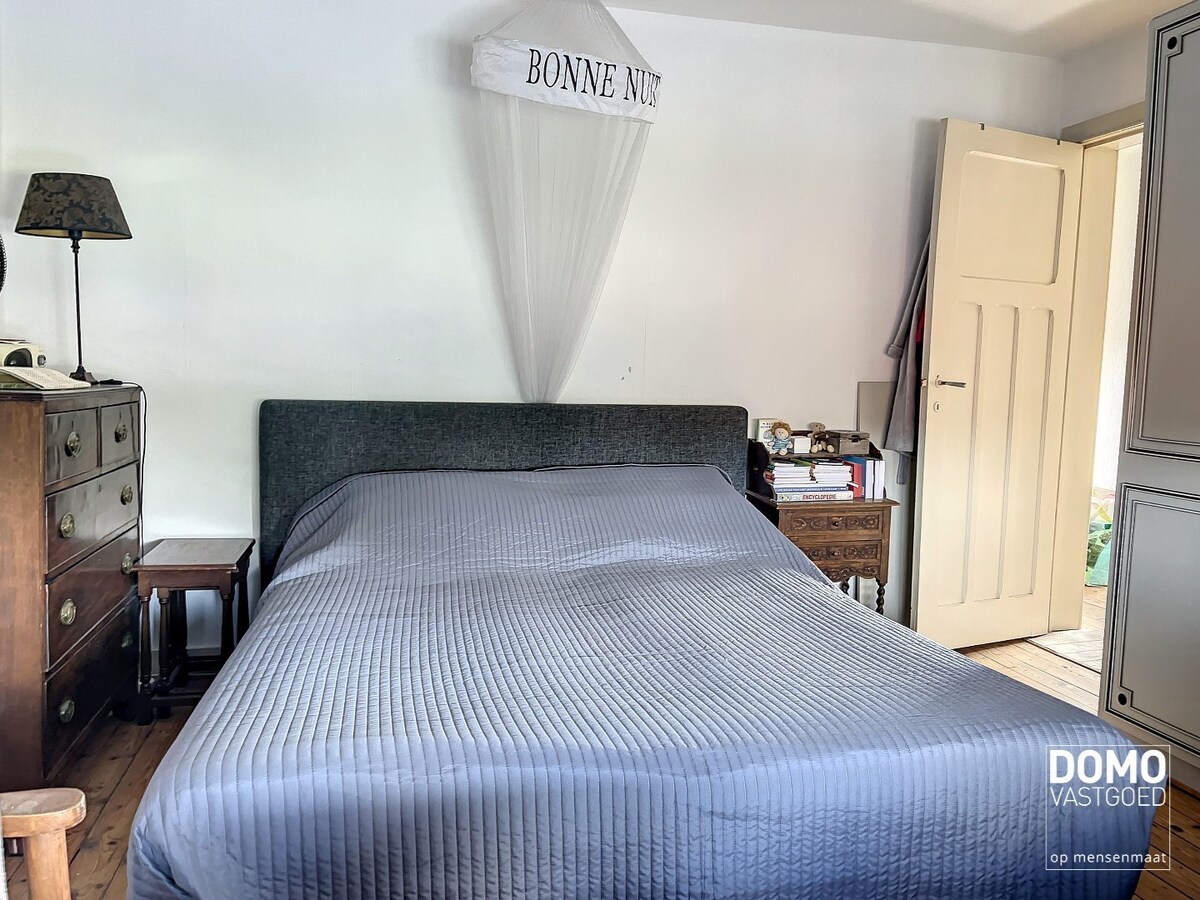 Te renoveren woning met tuin en terras in Hasselt, 2 slaapkamers, bouwjaar 1948. 