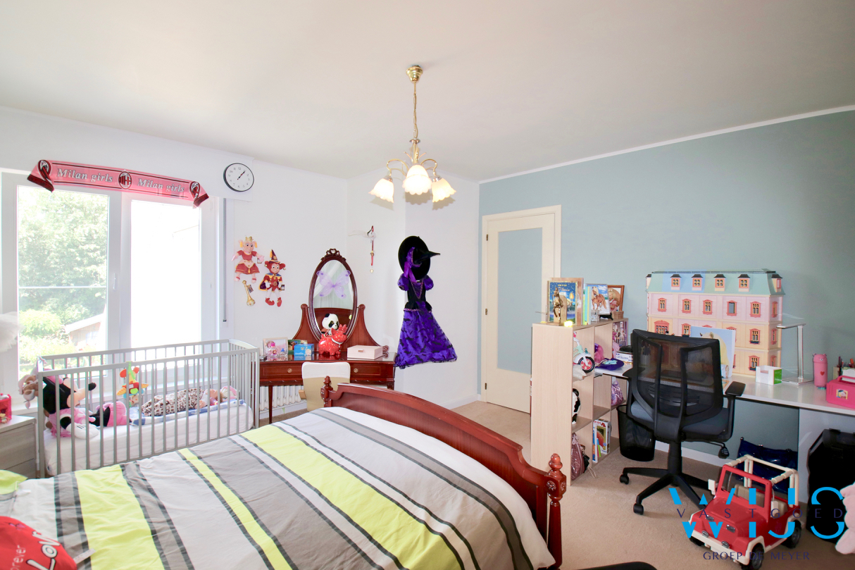 Prachtige alleenstaande woning op een aangenaam perceel van 1060m² in Doornzele ! 