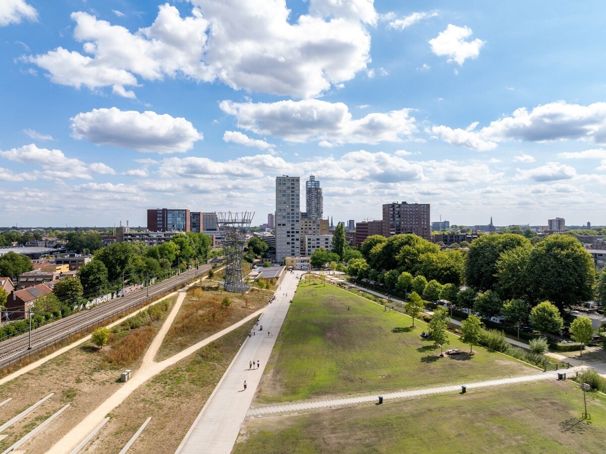 TYPE D | RUIM WONEN MET EEN EIGEN BALKON AAN HET SPOORPARK 