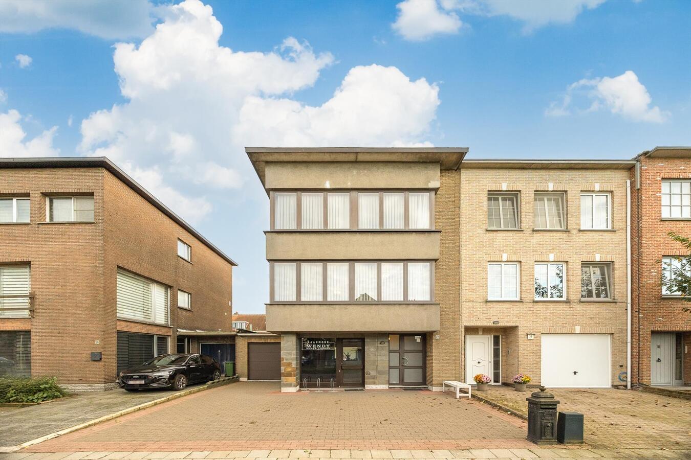 Ruime HOB met garage op een rustige locatie te Schelle! 