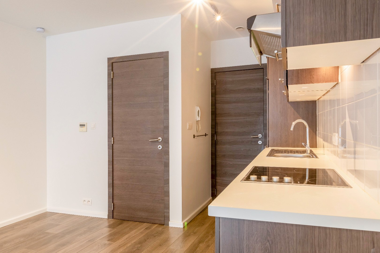 Gelijkvloers 1-slpk-app. met 2 terrassen op toplocatie in Eeklo 