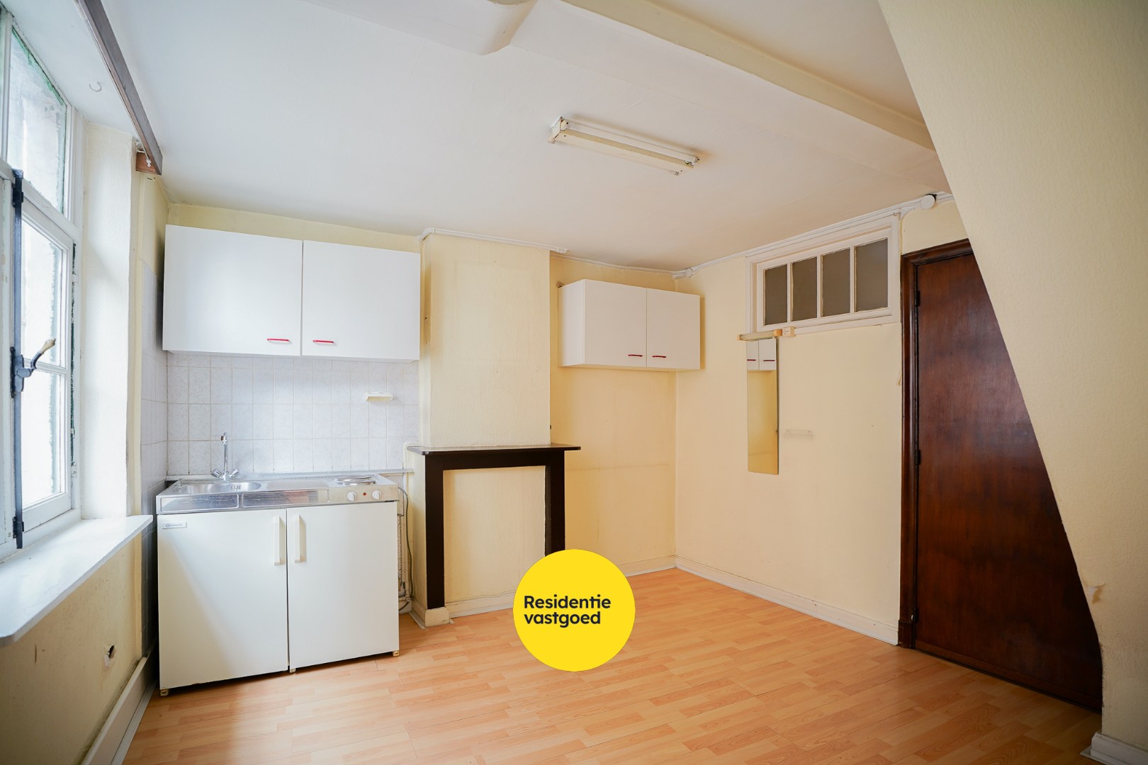 Karaktervolle hoekwoning op topligging in hartje Brugge 