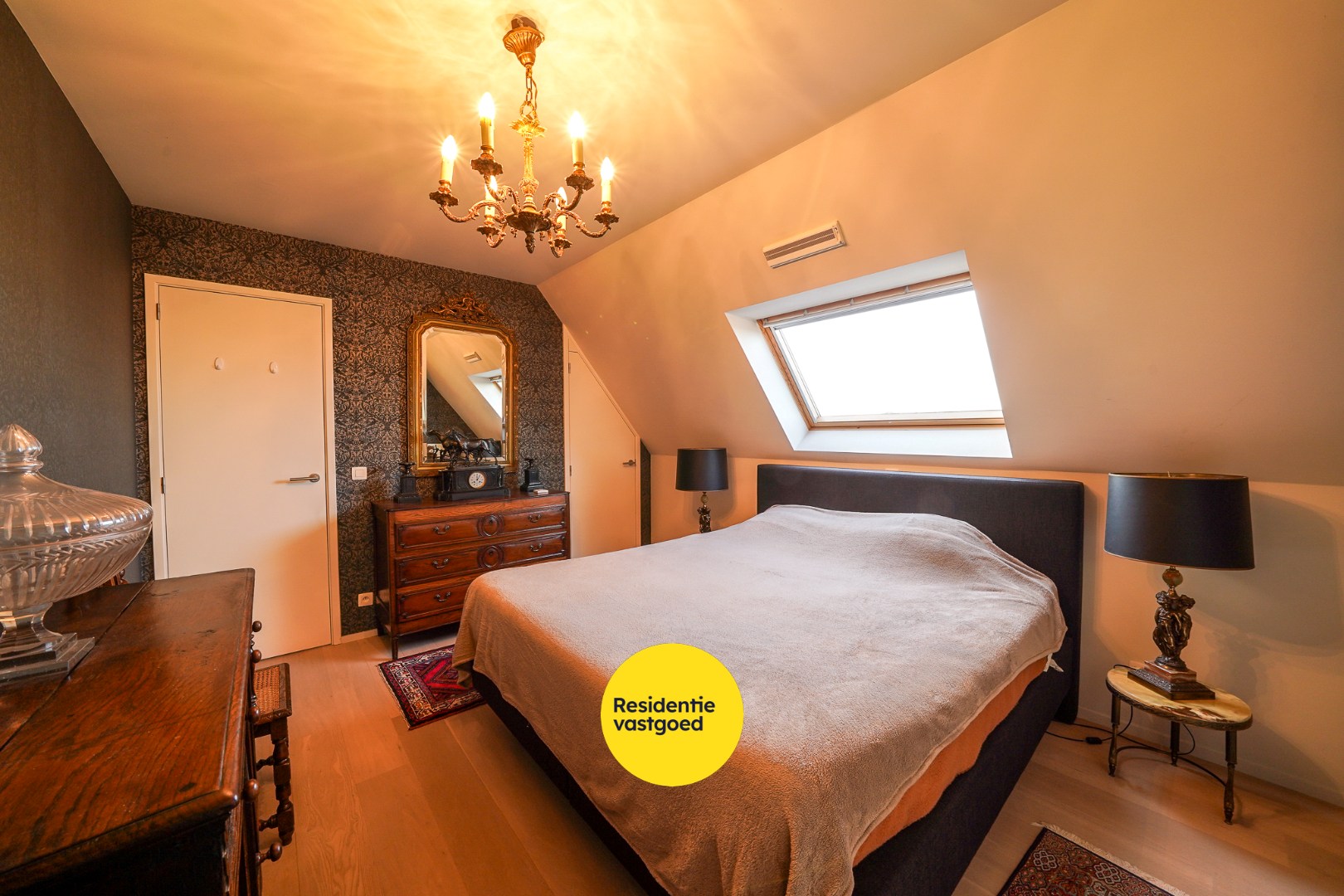 Recent duplex-appartement met open zicht op de vaart in Oudenburg 