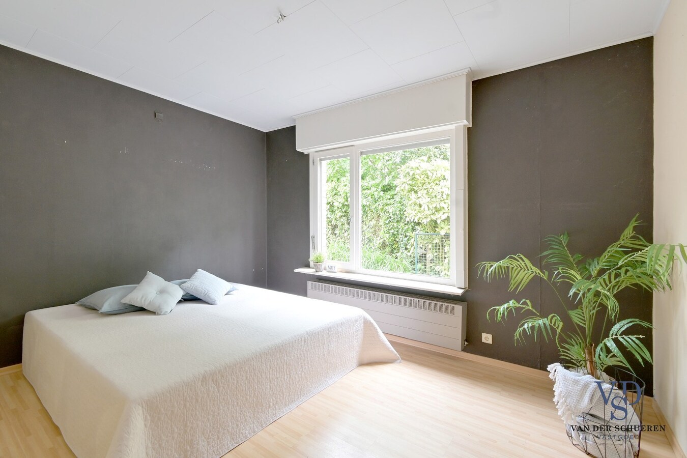 Goedgelegen bungalowwoning te Moerbeke. 