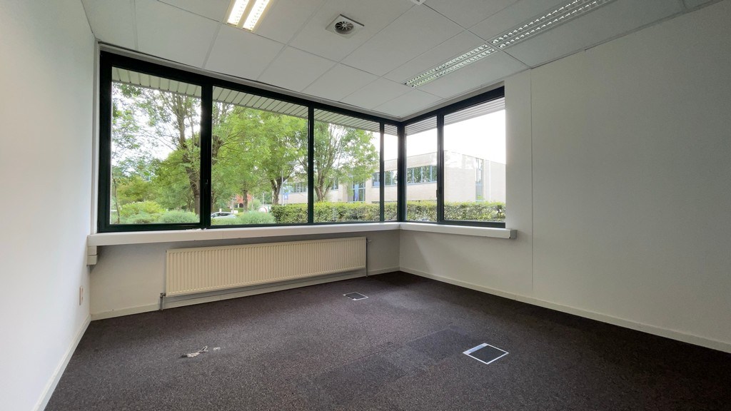 Kantoren te huur op bedrijventerrein Veldkant te Kontich