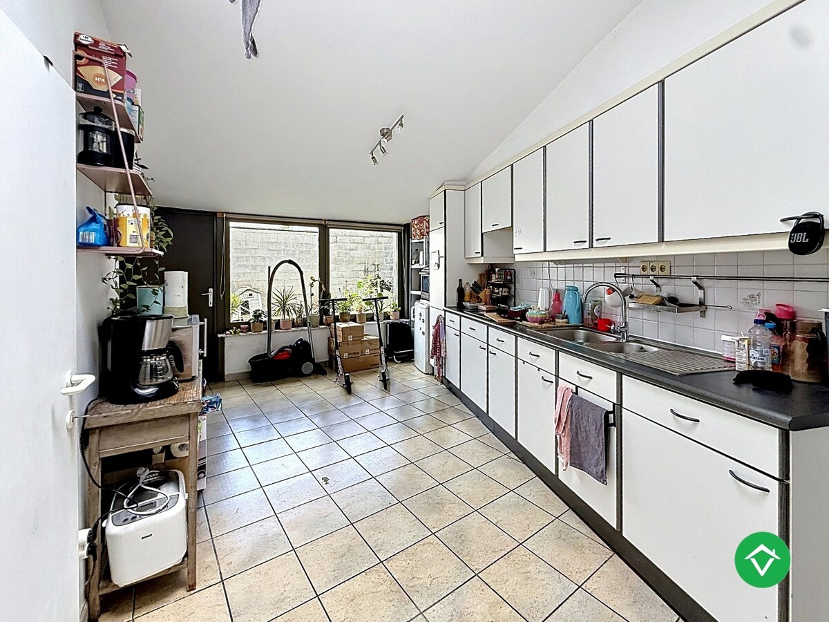 Woning met twee slaapkamers en tuin te Eernegem 