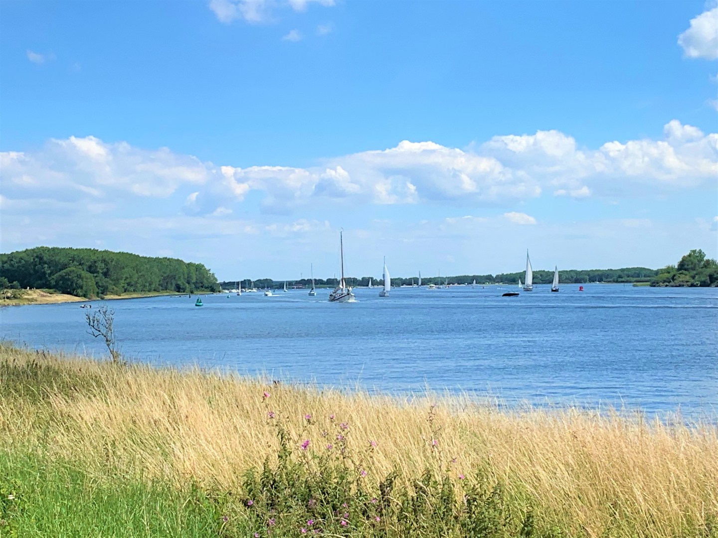 Exclusief wonen aan het water – permanent én recreatief wonen toegestaan 