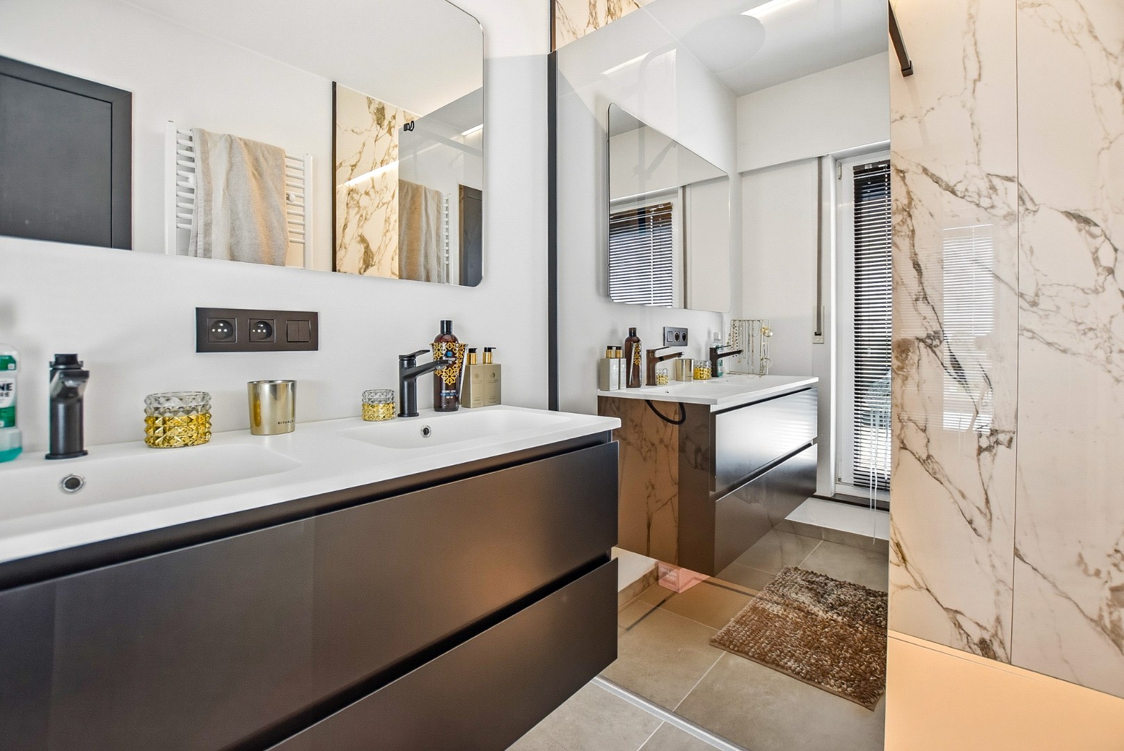 Exclusief penthouse (99m²) met maar liefst 100m² dakterras te Sint-idesbald (Koksijde). 