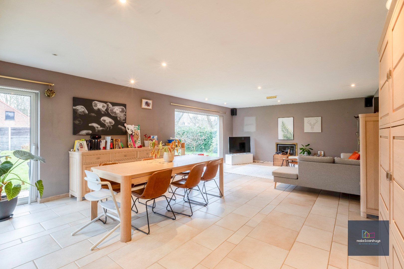 Gunstig gelegen ruime bungalow in Mariakerke met tuin 