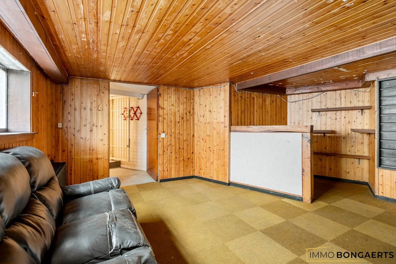 Ruime woning met vier slaapkamers 