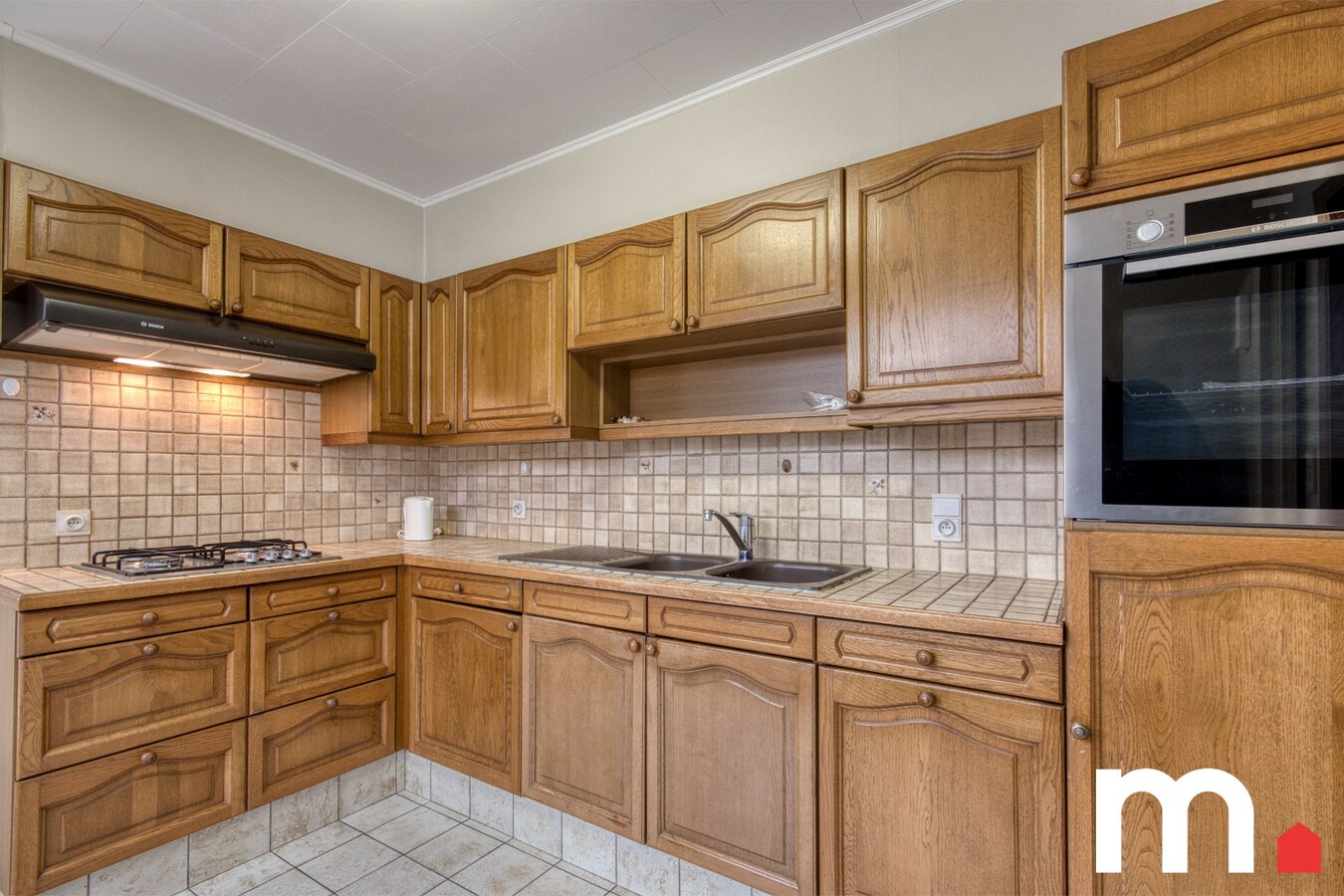 Verzorgde op te frissen woning met garage te Wervik ! 