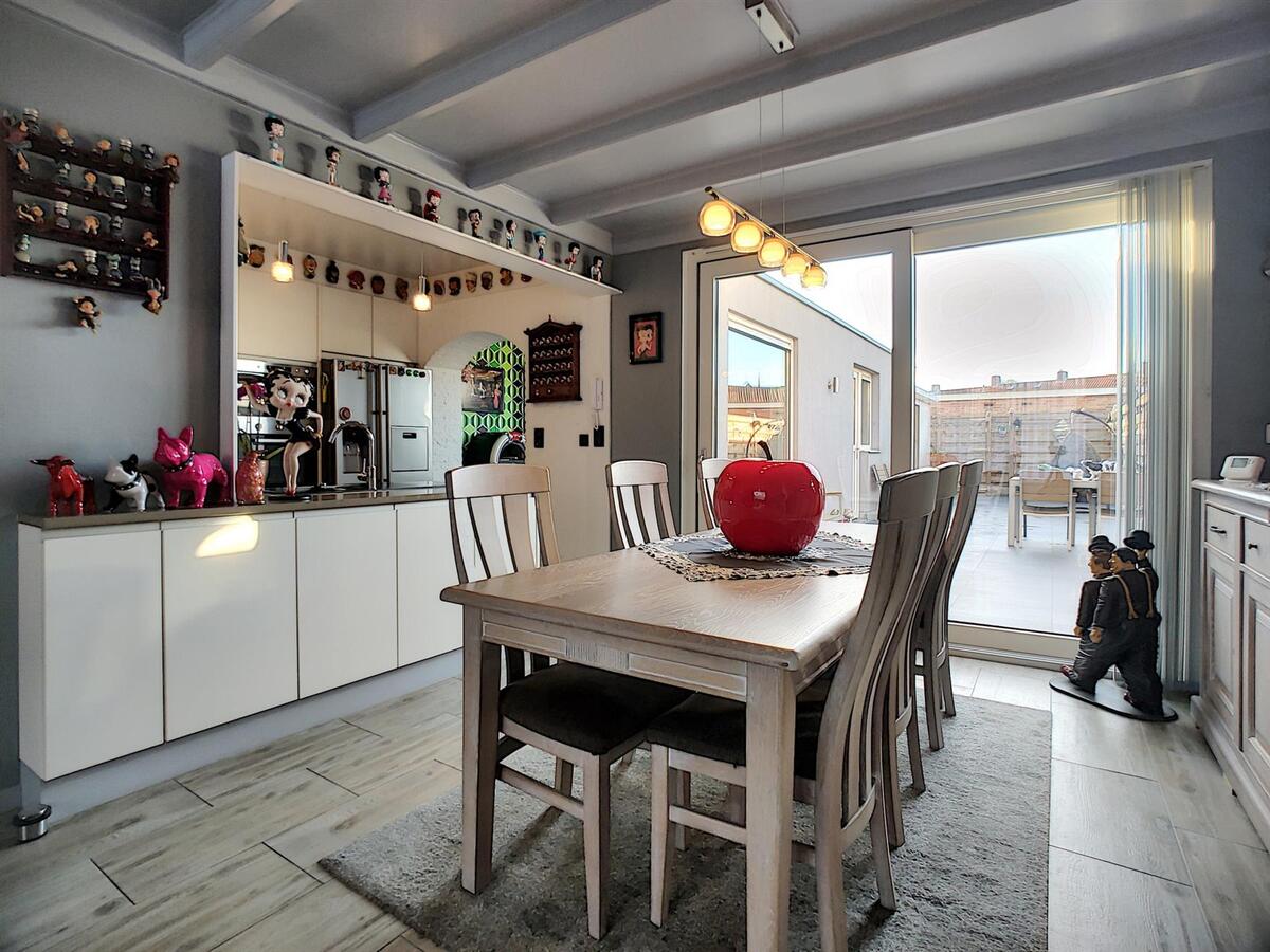 Knap gerenoveerde woning met zongericht terras - Sluis 