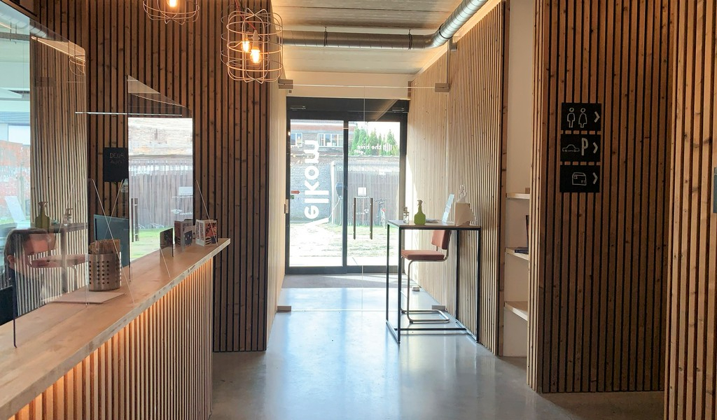 Modern gelijkvloers kantoor te huur nabij Gent-Dampoort
