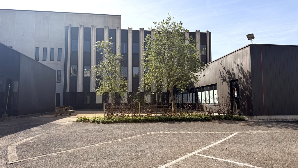 Instapklare kantoren te huur vlakbij E19 in Kontich