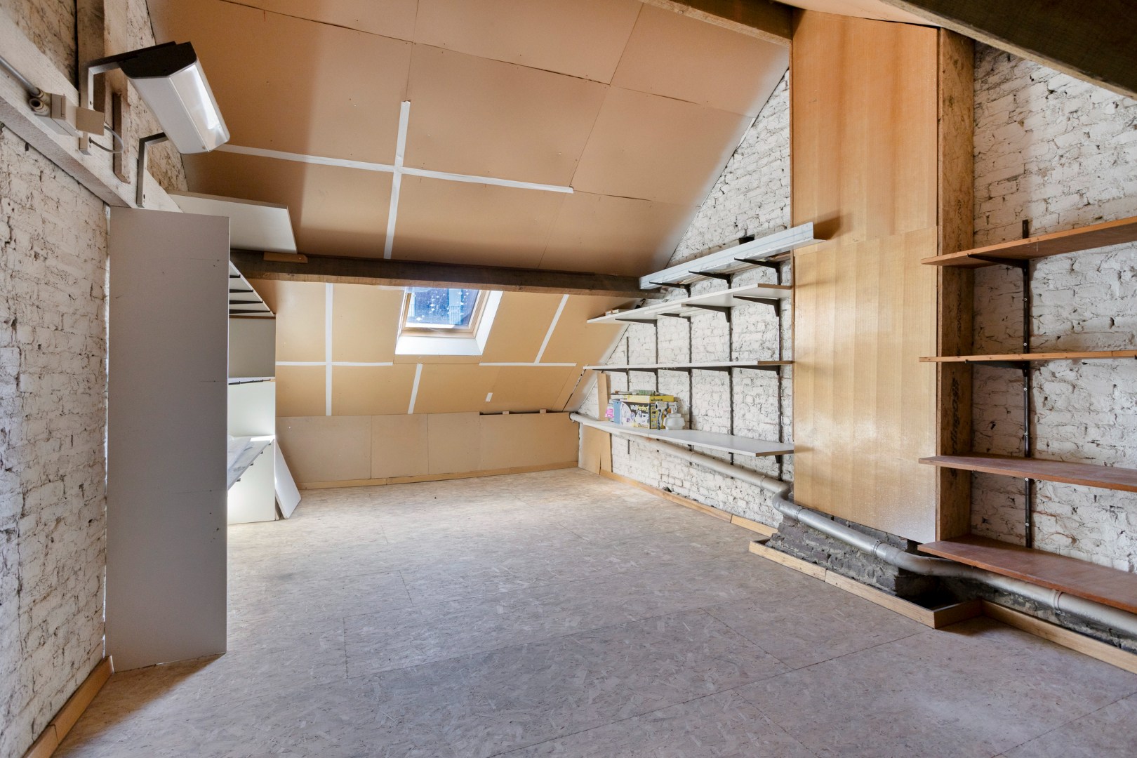 Centraal gelegen rijwoning in Kessel-Lo met parking - EPC 246 kwh/m² 