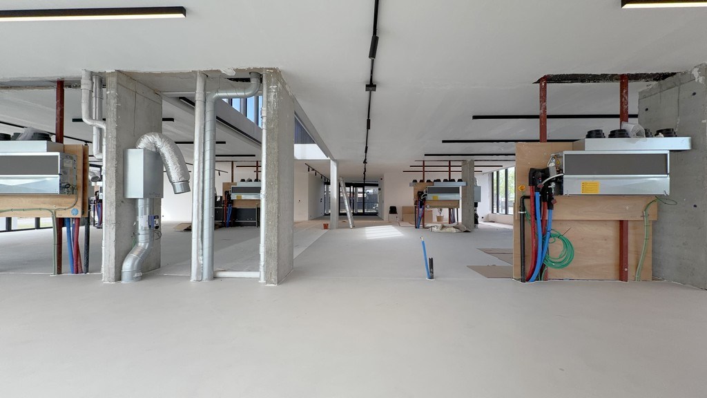 Nieuwbouw kantoorgelijkvloers te huur aan N70 in Lochristi
